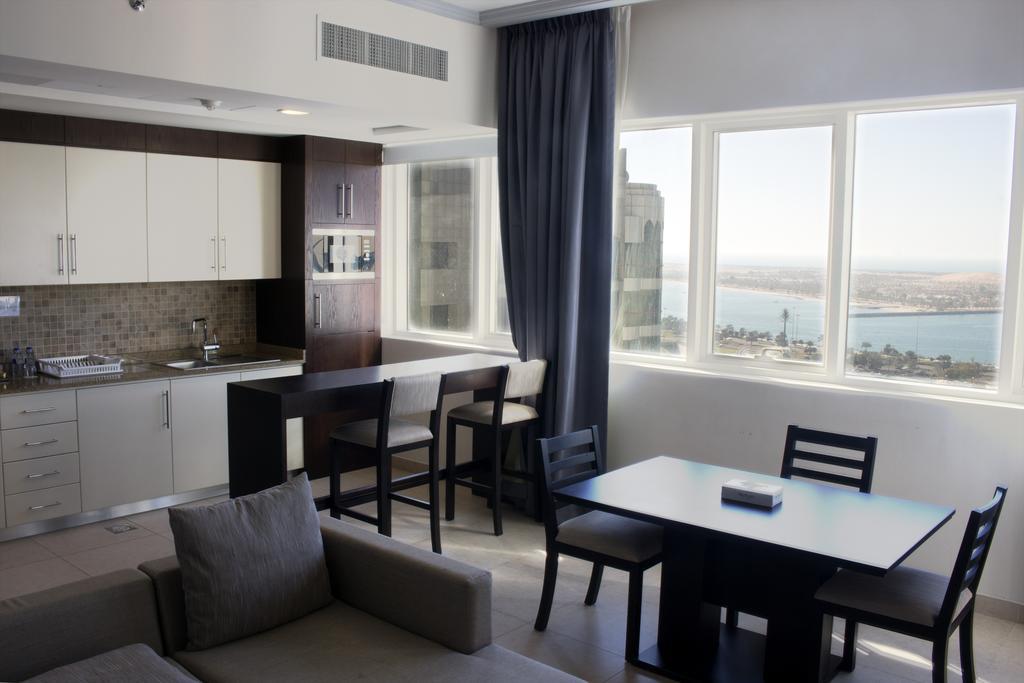 Tower Hotel Apartments Abu Dhabi Exterior foto
