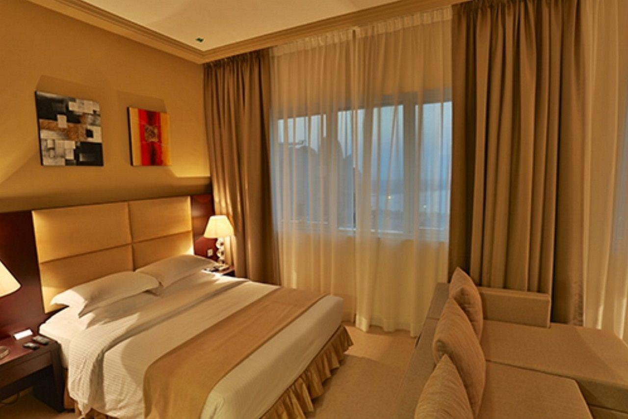 Tower Hotel Apartments Abu Dhabi Exterior foto