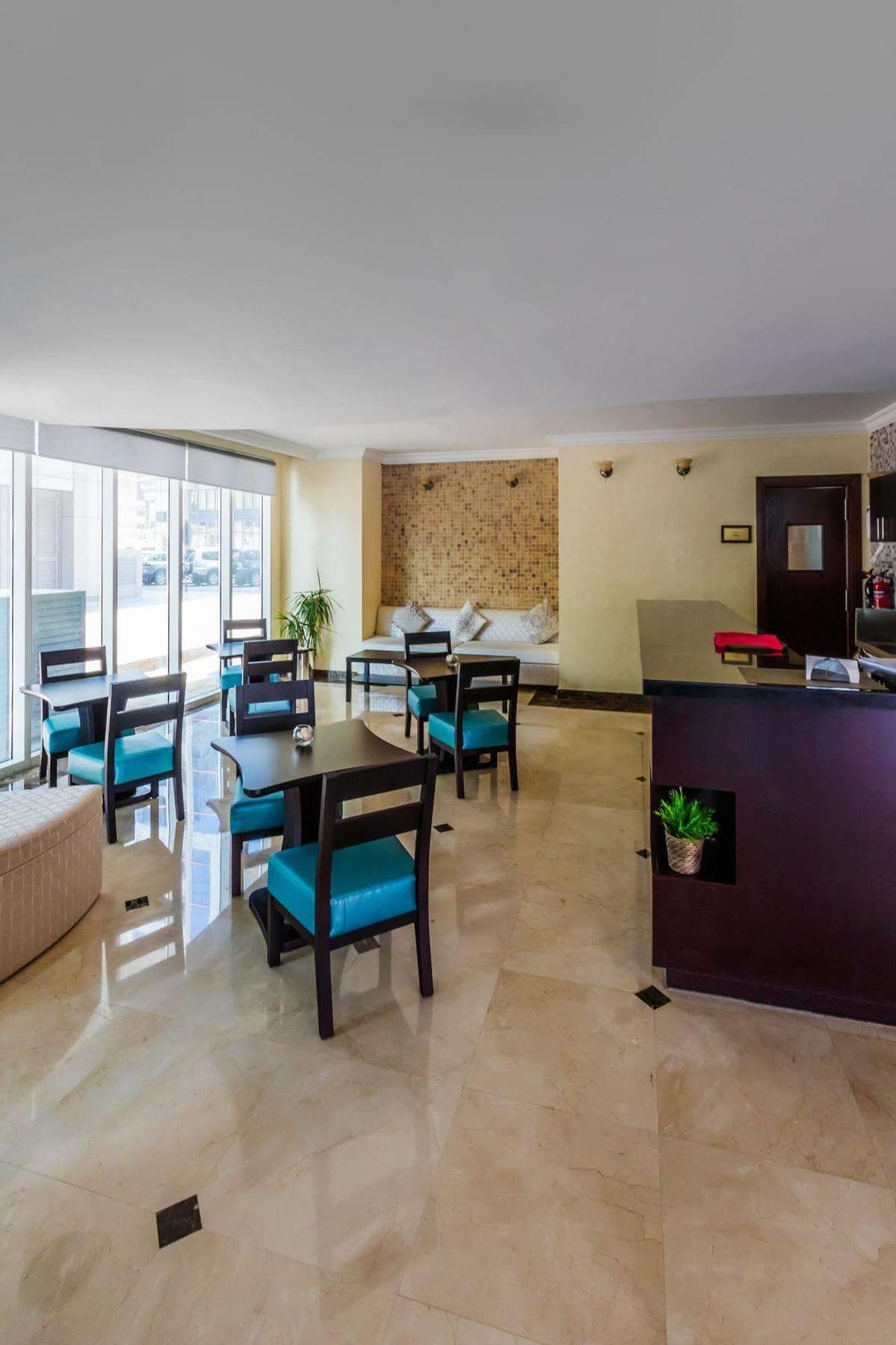 Tower Hotel Apartments Abu Dhabi Exterior foto