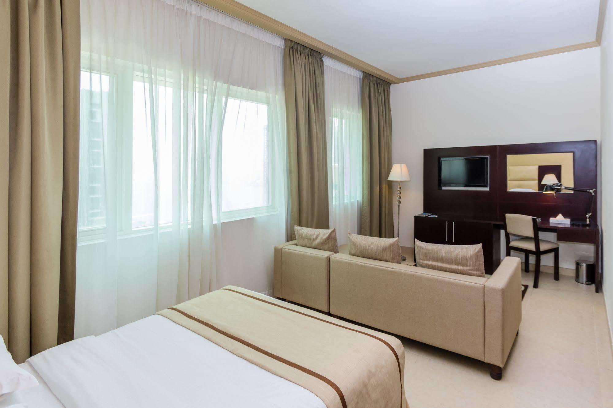 Tower Hotel Apartments Abu Dhabi Exterior foto