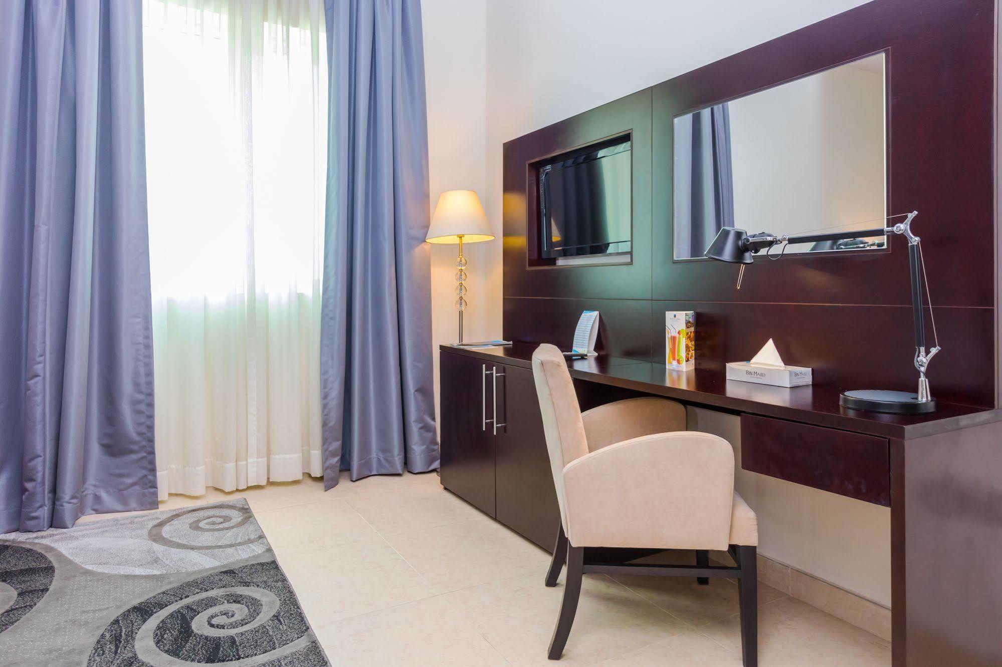 Tower Hotel Apartments Abu Dhabi Exterior foto